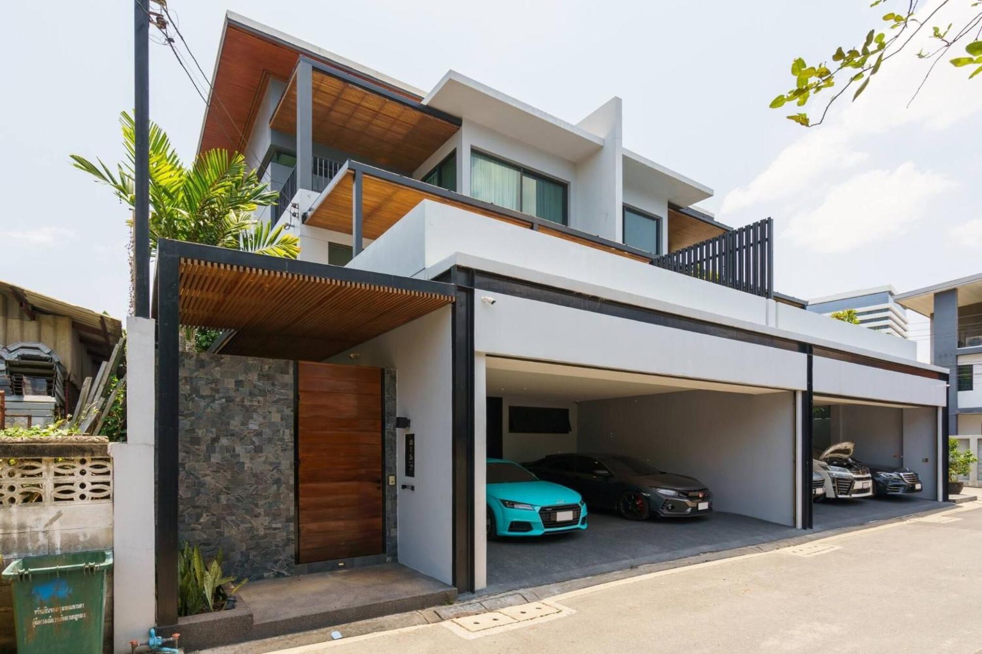 Designer 49 Pool Bangkok